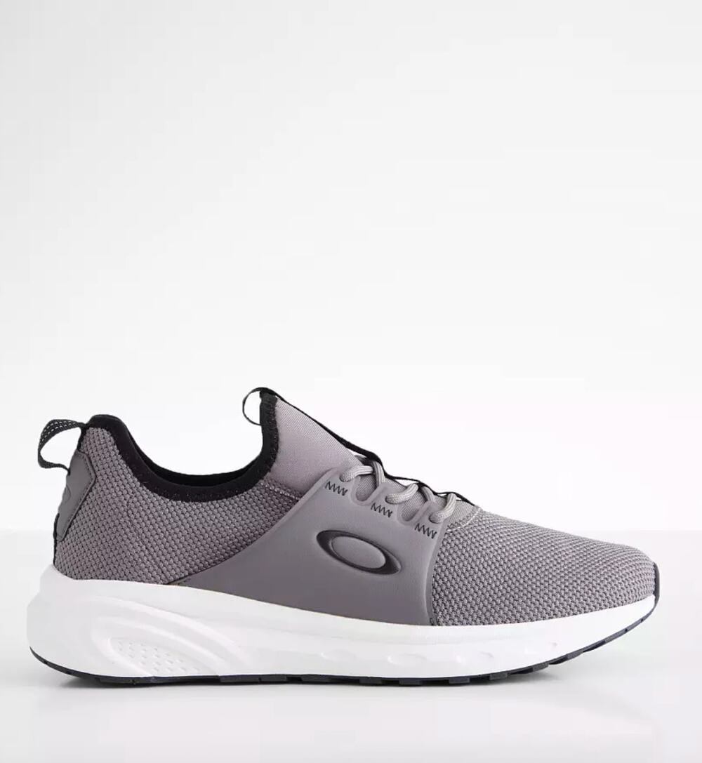 NWT Oakley Dry OS Storm Front Men’s Size 7 Gray Performance Sneakers Shoes